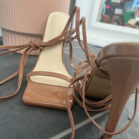 Square toe lace up heels : brown with silver detail on tips of lace - Picture 3 of 3